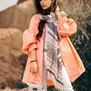 Graceful Modest Fashion with Peach Tones and Chic Accessories
