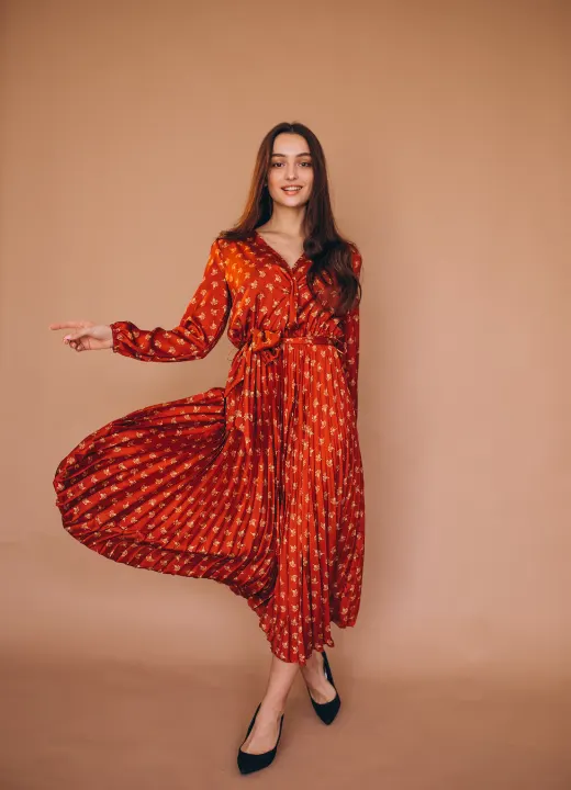 Graceful Red Pleated Midi Dress for Elegant Everyday Style